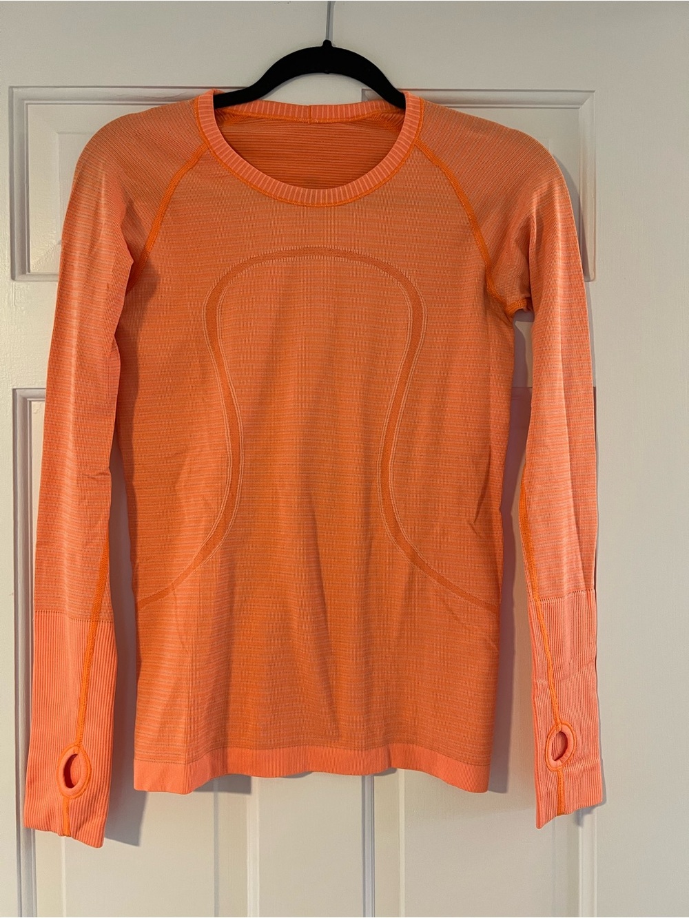 Lululemon Swiftly Tech Long-Sleeve shirt